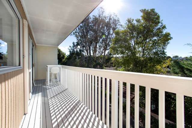 2/72 Cockayne Crescent Sunnynook_4