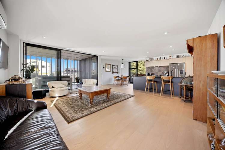 174A Archers Road_4