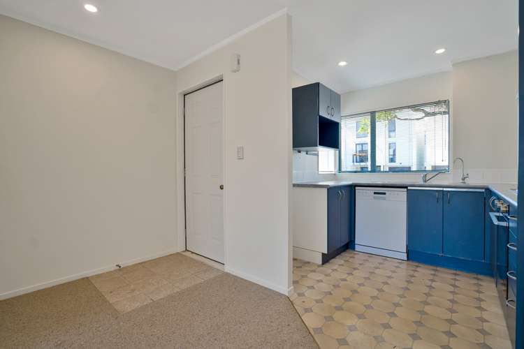 35 Stephen Avenue Henderson_7