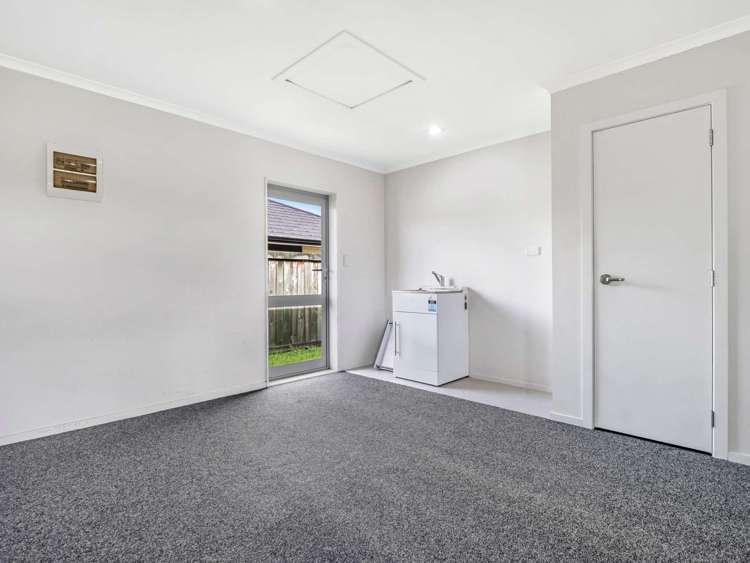 39 Carroll Place Owhata_25