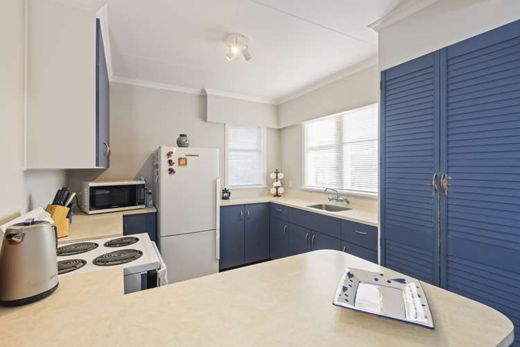 10 Ellesmere Crescent Highbury_7