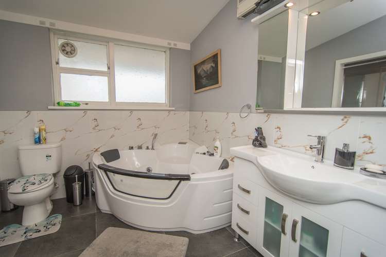 64 Ranui Avenue Waimataitai_10