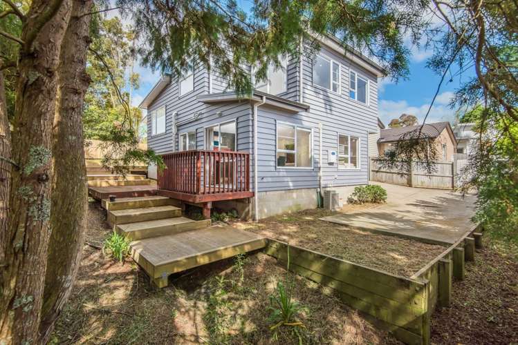 2/103l Glengarry Road Glen Eden_1