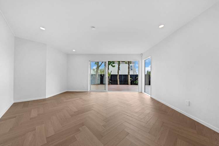 2/194 Bucklands Beach Road_5