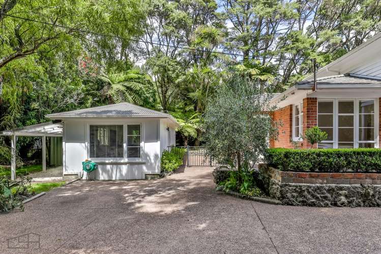 155 Scenic Drive Titirangi_34