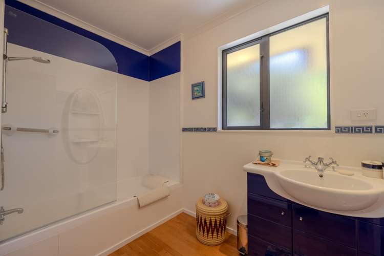 120 Lagoon Avenue Albert Town_12