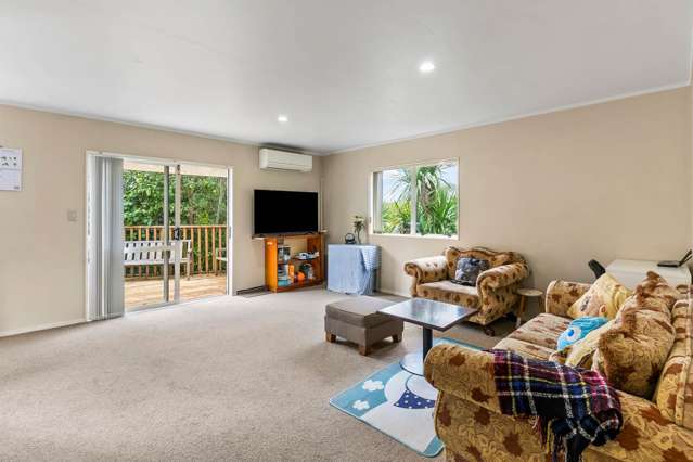 2/39 Lancaster Road Beach Haven_2