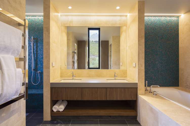 5 River Valley View Glenorchy_8