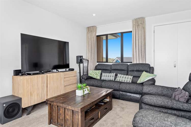16 Piripai Rise Coastlands_10
