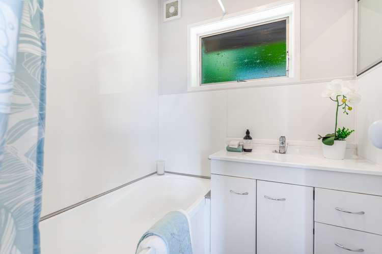 2/38 Ravenwood Drive Forrest Hill_12