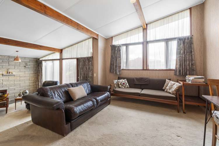 8 Henare Street West End_7