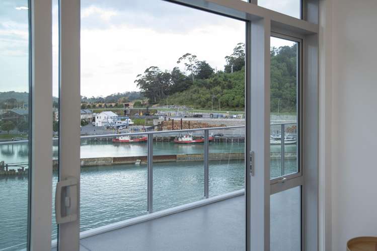 404/4 Reads Quay, Marinaview Gisborne_13