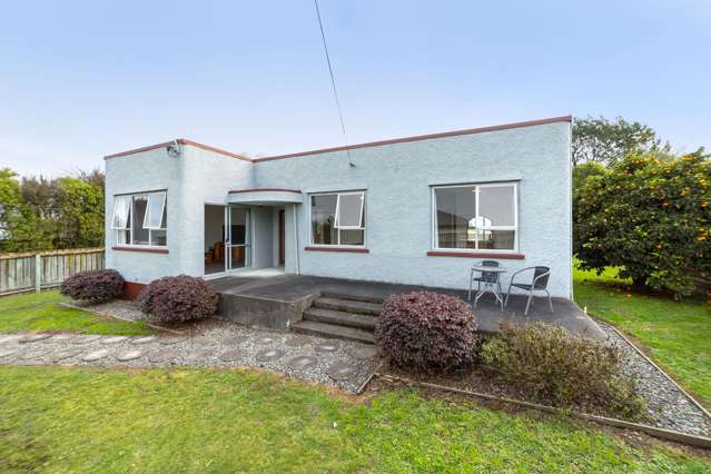 Charming Art Deco home on popular French Street