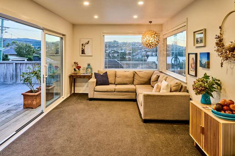 8 Beazley Avenue Paparangi_6