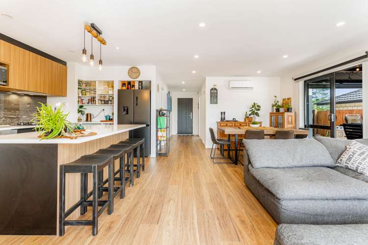 99 Station Road Kumeu_3