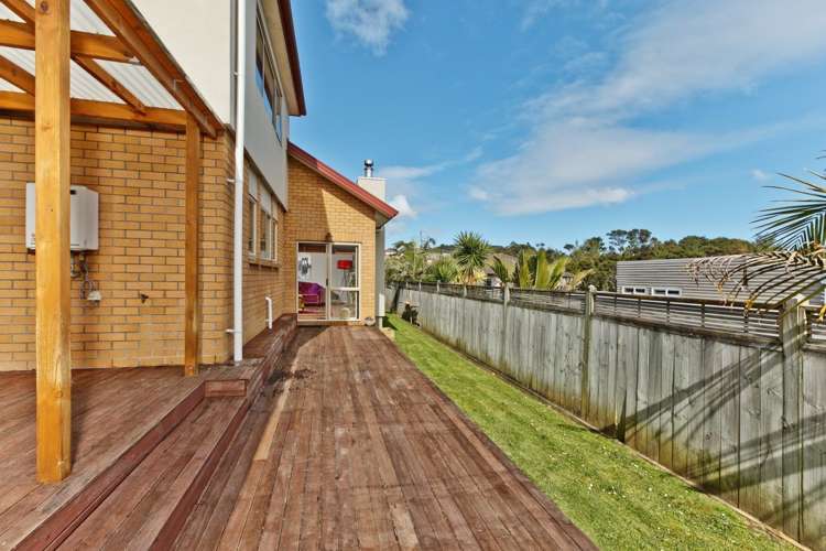 11 Fernbank Lane Greenhithe_19