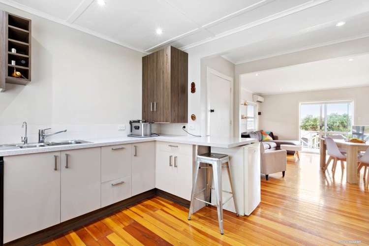 8 Nigel Road Browns Bay_6