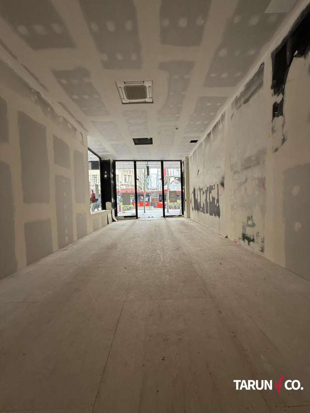 GF 02/182 Queen Street Auckland Central_2