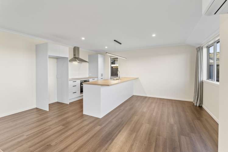 43 Camberley Road Richmond_12