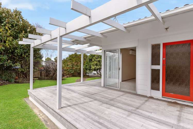 22 Rowandale Avenue Manurewa_6