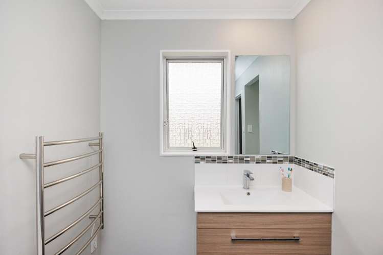 25 Palliser Place Milson_14