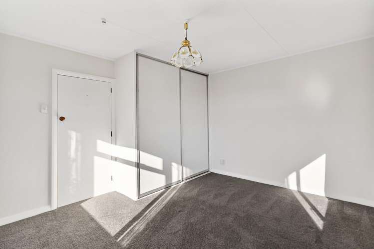 18 Grants Road Marchwiel_13