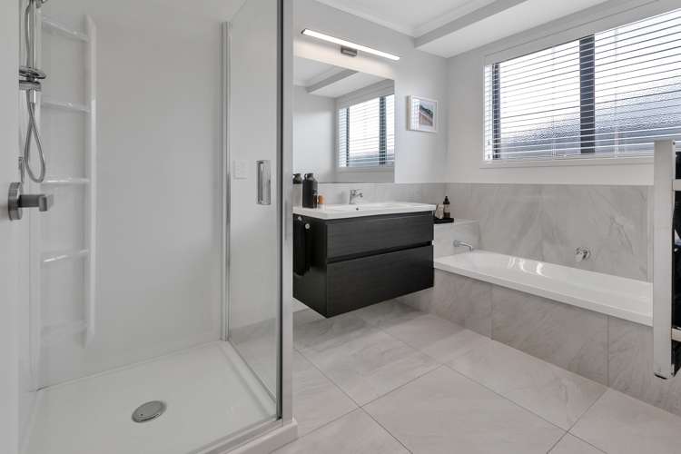 25 Kitemaunga Avenue One Tree Point_19