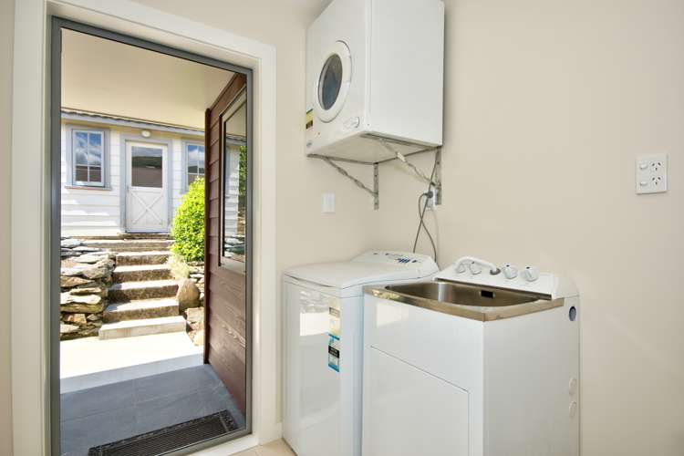 574 Peninsula Road Kelvin Heights_19