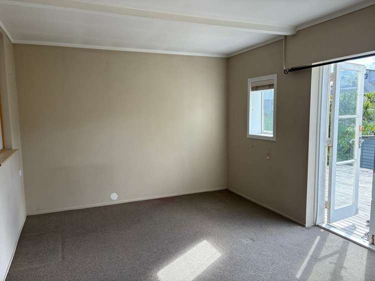2/15 Lancelot Place Glenfield_5