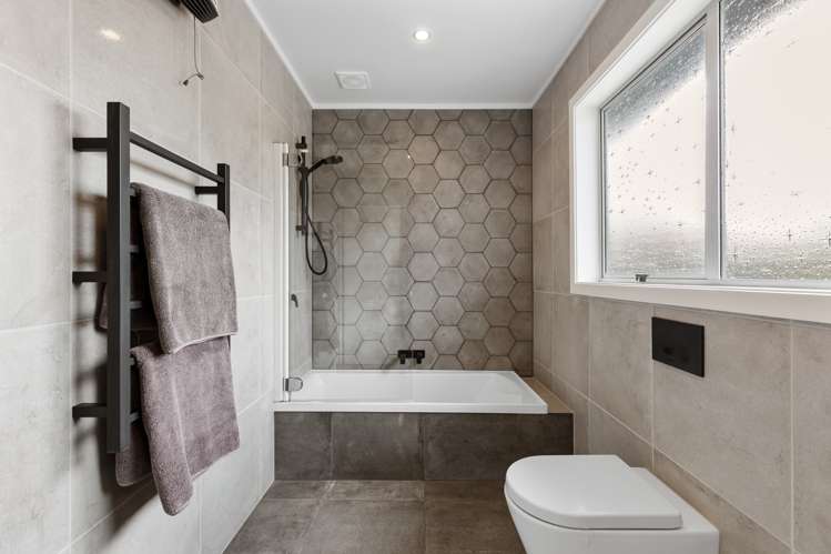 70 Havelock Avenue Westbrook_17