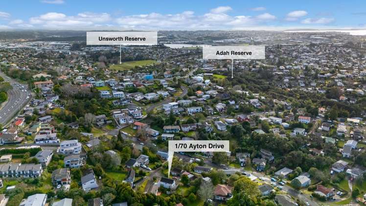 1/70 Ayton Drive Totara Vale_25