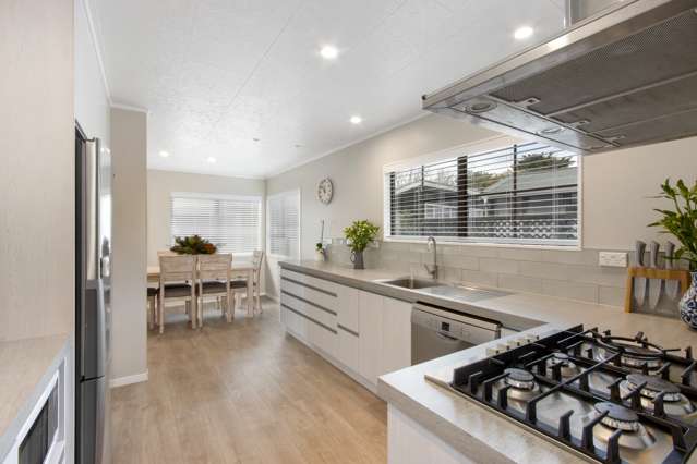 17 Cedar Road Te Awanga_3