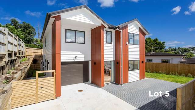 Brand new modern living