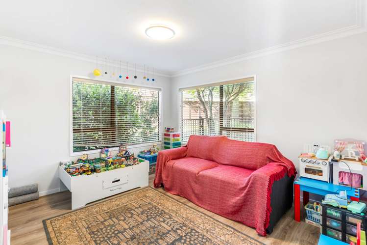 11 Penguin Drive Murrays Bay_24