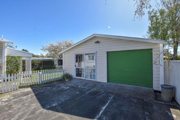 2 Davy Street Carterton_19