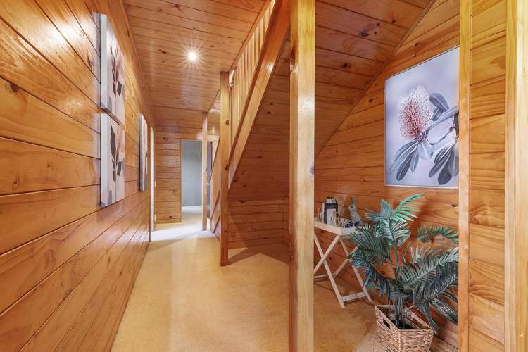 14a Domanski Crescent Owhiro Bay_15