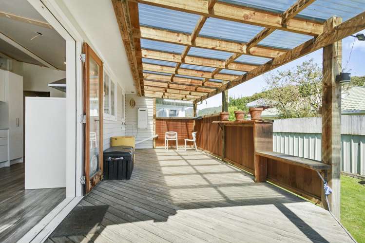 15 Kerepehi Grove Wainuiomata_16