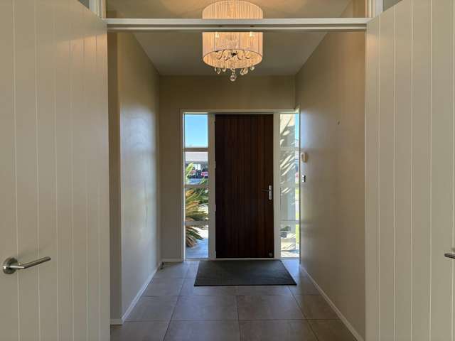 11 Charteris Rise 1052_2