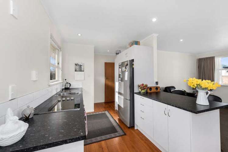 27a Normandy Avenue 1107_5