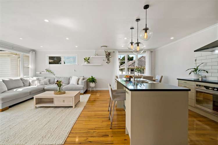 15 Waione Avenue Te Atatu Peninsula_7