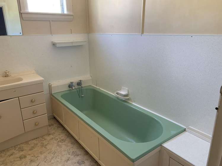 1442 Porangahau Road 2124_5