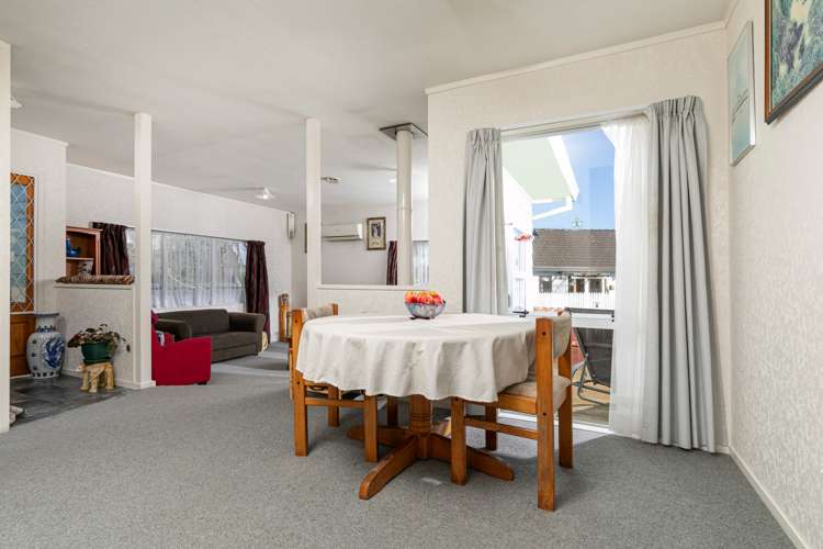 14 Miriam Corban Heights Henderson_7