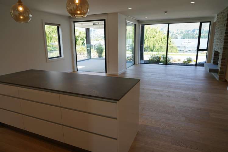 Apt 37/65 - 93 Lakeside Road_5
