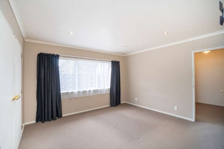 31 Strachan Way Highbury_10