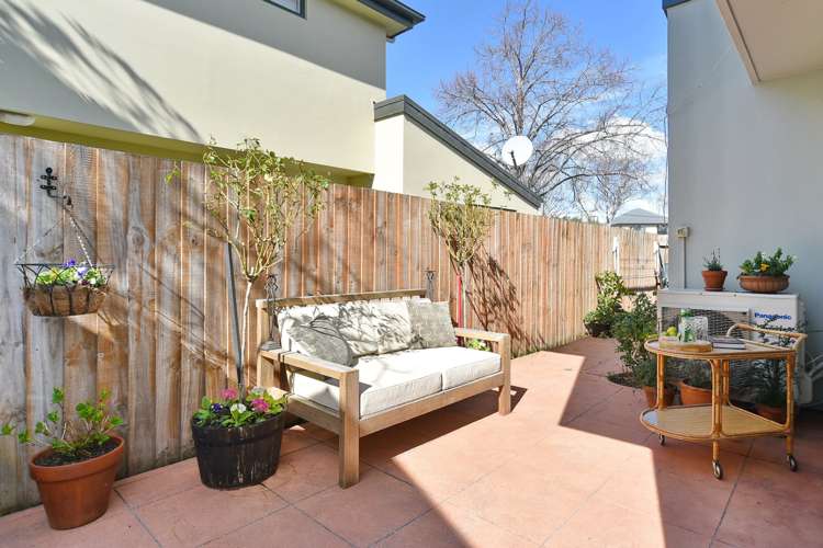 5/19 Longley Place Addington_16