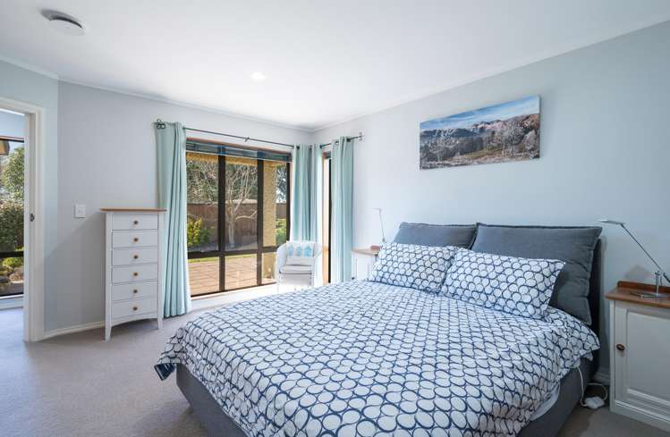 63 Otia Drive Richmond_8