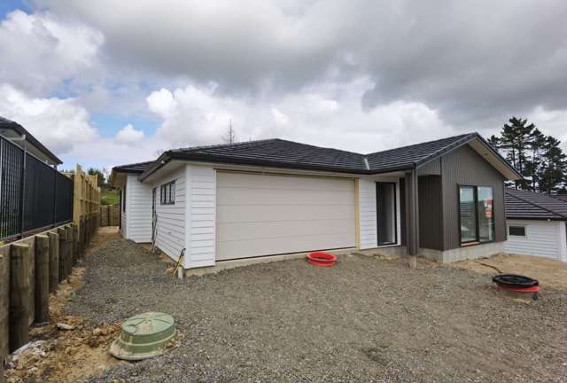 57 Accolage Boulevard Kumeu_1