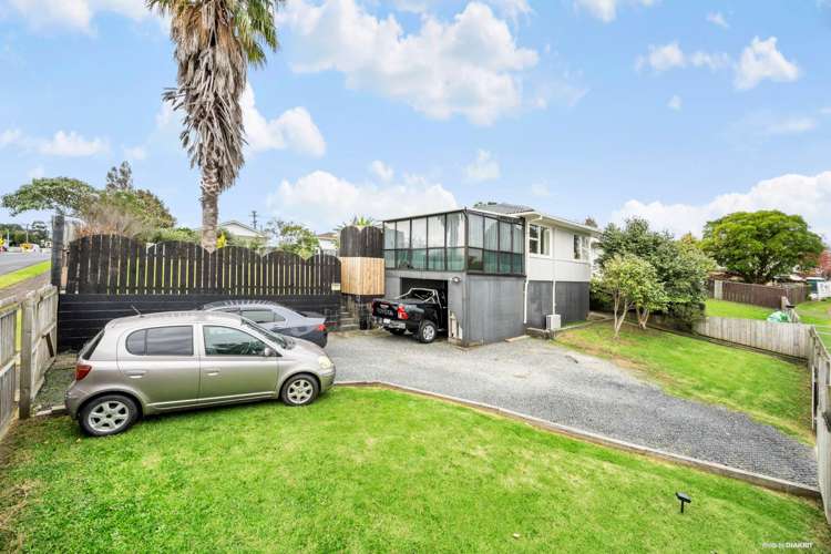 2 Hobart Crescent Wattle Downs_7