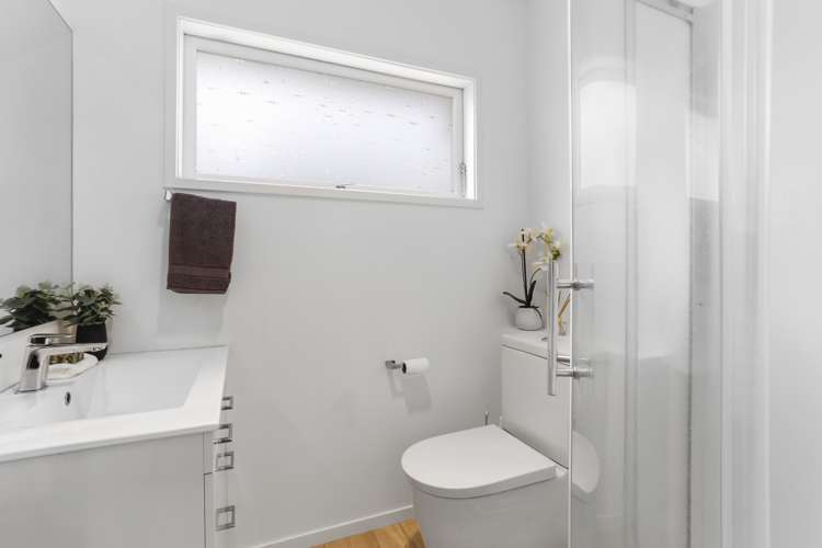 3/12 Kingsview Road Mount Eden_10