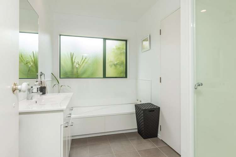 2/63 Athens Road Onehunga_9